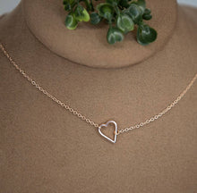 Load image into Gallery viewer, Mila Heart Necklace